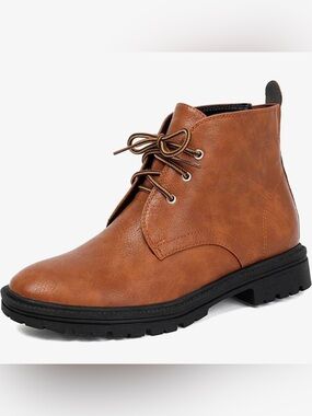 Men's Chukka Lace-Up Boot in Cognac Brown